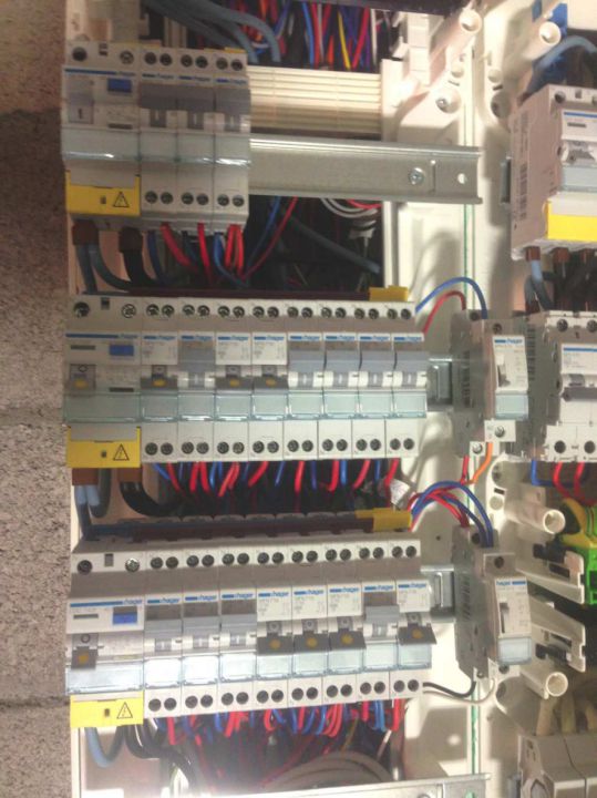 Comment savoir si l’&eacute;lectricit&eacute; est &agrave; refaire ? Pfastatt